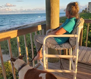 Beach Club Colony House | All Pets Welcome, Across From Beach, Tiki Hut