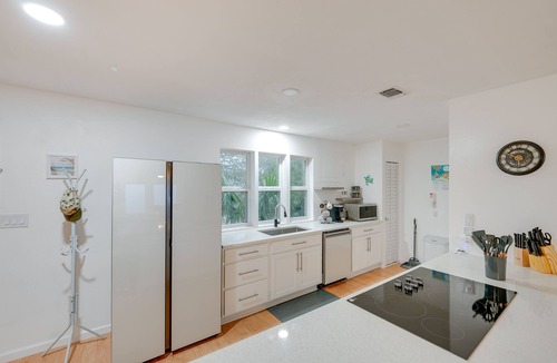 Alligator Point House | Alligator Point Beachfront Home w/Private Hot Tub