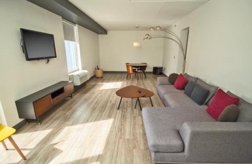 Doral Hotel | Aloft Miami Doral