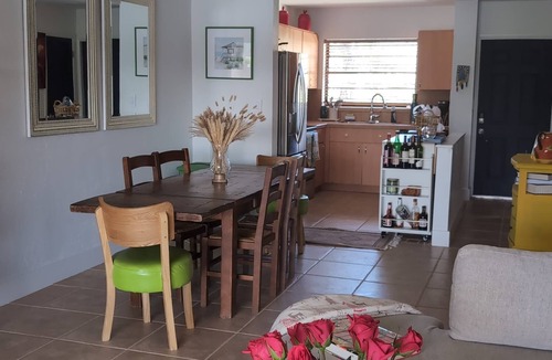 Pembroke Pines Apartment | Amazing 2-bedroom lakefront apartment with AC in Pembroke Pines