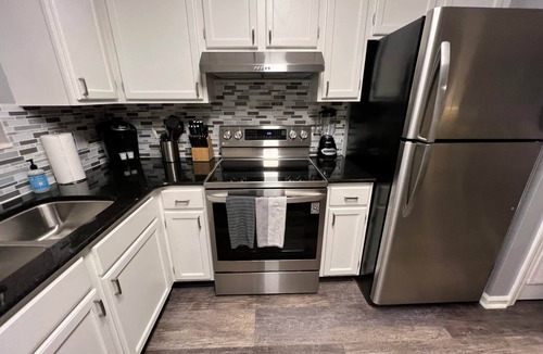 Sevierville House | Amazing Beds!-2 miles to Dollywood-The Island-Tanger