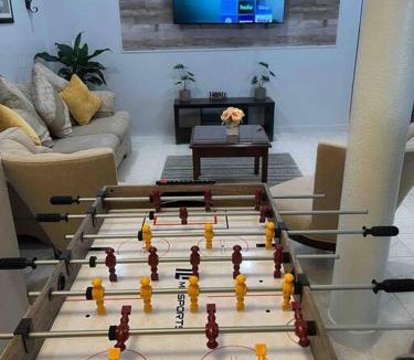 Ludlam House | Amazing & cozy Duplex near Zoo Miami !
