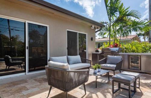 South Lake Villa | Amazing Family Home in Hollywood FL