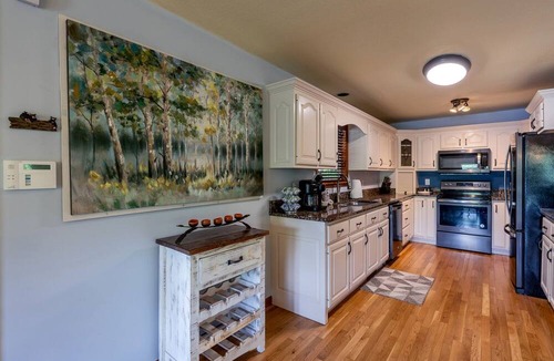 Topton Cabin | Amazing Lakefront Cabin Perfect for Groups in Topton, North Carolina