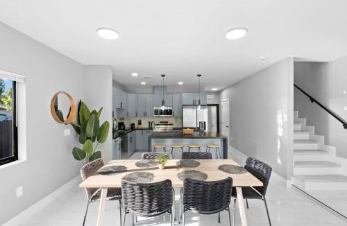 Allapattah Apartment | Amazing Townhouse w Free Parking