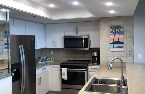 New Smyrna Beach Condo | Amazing View - Ocean Front renovated 2 bdrm condo on New Smyrna Beach