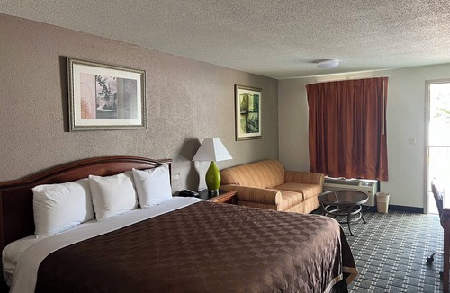 St. Andrews Hotel | American Inn