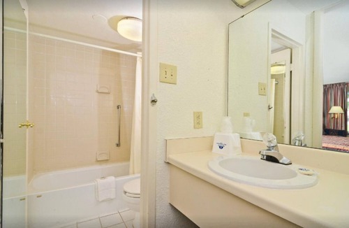 Wilson Apartment | Americas Best Value Inn Wilson - UNIT 7(ONE BED)