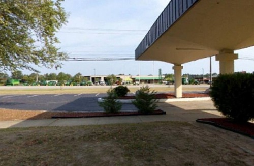 Wilson Apartment | Americas Best Value Inn Wilson UNIT 23 2 BED FIRST FLOOR