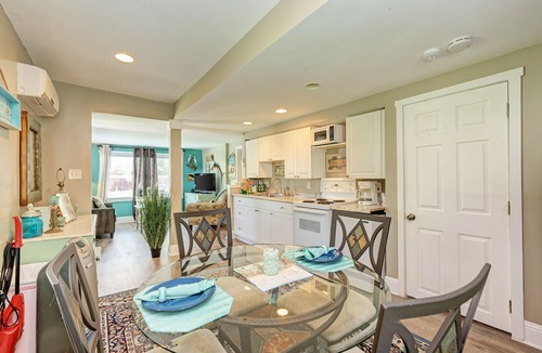 Bradenton Beach House | AMI Light House Cottage