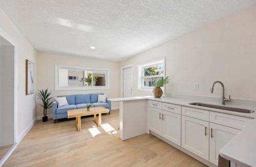 Parsuns To Cocoa Beach Apartment | Anchor House