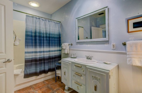 Wallaces New Smyrna Bed & Breakfast | Anchor Inn NSB Bed & Breakfast