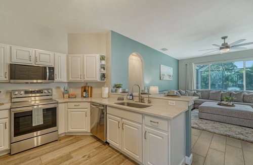 West Bradenton House | Anna Maria 5 Miles~Baby Amenities Galore~Large Fenced Yard+HEATED SALTWATER POOL