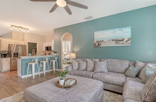 West Bradenton House | Anna Maria 5 Miles~Baby Amenities Galore~Large Fenced Yard+HEATED SALTWATER POOL
