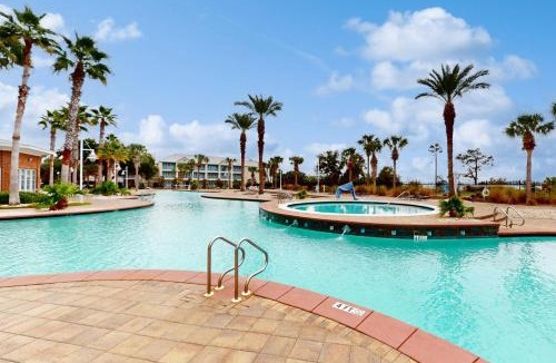 Upper Grand Lagoon Apartment | Apartments in Panama City Beach, FL, USA