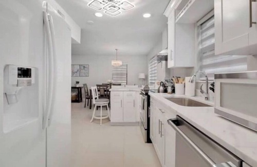 Tallahassee House | Aqua Vista Getaway