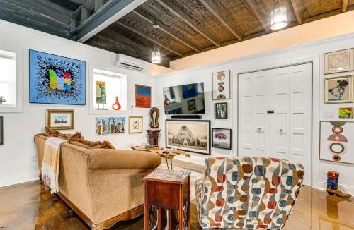 Murphy House | 'ArBoCo' Downtown Murphy House w/Courtyard!