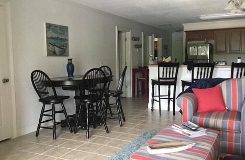 Alexander City Condo | Ask about last minute discounts. 3 BR condo with dedicated boat slip & pool!