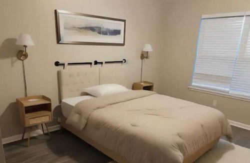 Decatur House | Atlanta Gem: Close to It All