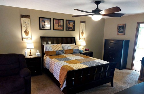 Powder Springs House | Atlanta Suburb - private space for events, easy access to metro area attractions