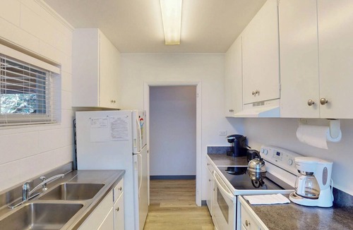 Jekyll Island Apartment | Atlantic Breeze #8 2 bedrooms, 2 bathrooms