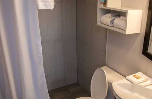 Indialantic Hotel | Atlantic Inn