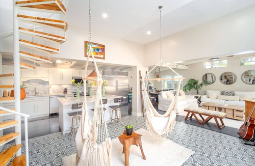Midtown House | Atlantis House- beautiful residence close to beaches