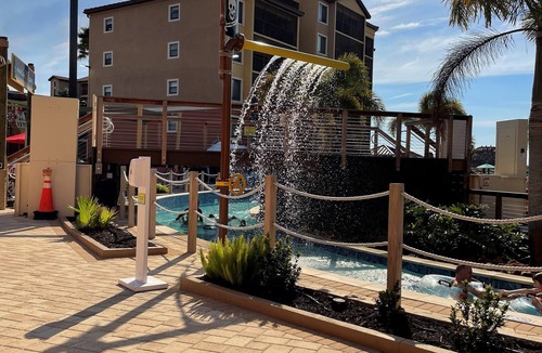 Florida Central Atlantic Coast Apartment | Available on request. Weekly stay from Friday to Friday. Sat-Sat & Sun-Sun.