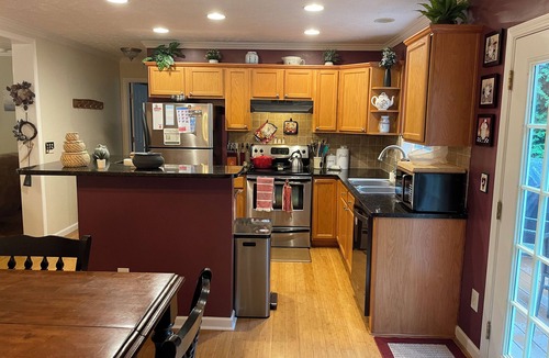 Avery Creek House | Avery's Creek - 4 Bedroom, 3 Bath Full House Rental with Deck & Hot Tub