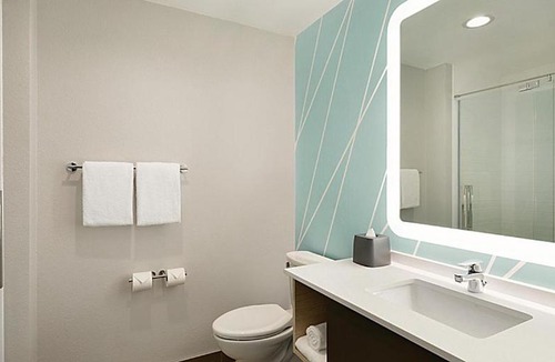 Byron Hotel | avid hotels - Byron - Warner Robins by IHG