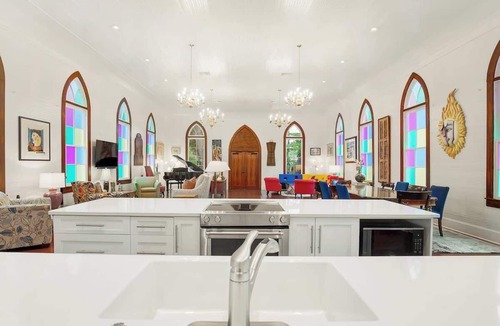 Thunderbolt House | Award-Winning Historic Church Retreat in Savannah