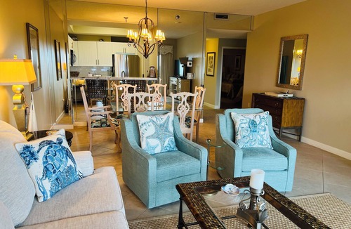 Sandestin Condo | AWESOME CONDO IN TOPS'L SUMMIT BETWEEN BEACH AND RACQUET CLUB - GREAT VIEWS!