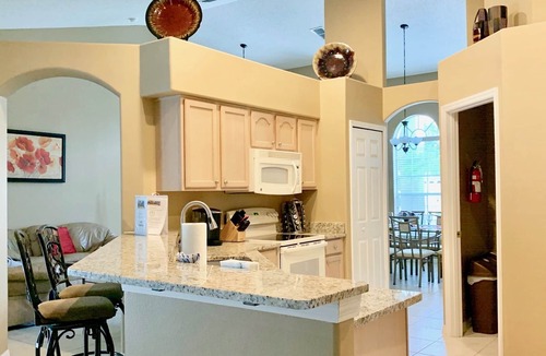 Orange Tree House | AWESOME HOUSE 5 bed/4 bath, south facing pool with spa & games room