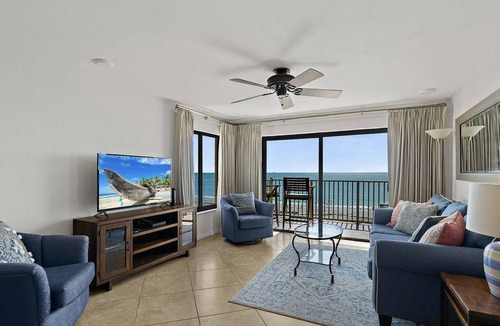 Cocoa Beach Apartment | Awesome Ocean Front Condo in Cocoa Beach