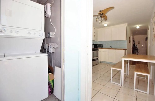 Mango Groves Apartment | Azul Oceano Cottage Oasis 5 Min Downtown and Beach