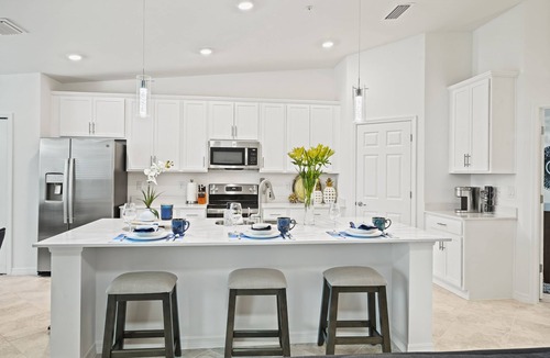 Biggar Condo | Babcock National Golf & Country Club- 5-star resort golf veranda + single garage