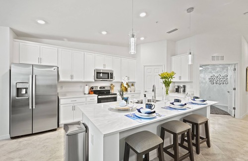Biggar Condo | Babcock National Golf & Country Club- 5-star resort golf veranda + single garage