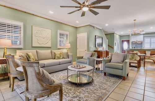 Bahama Village House | *BAHAMIAN BAMBOO @ THE ANNEX* Chic Home By Duval & Beach + LAST KEY SERVICES.