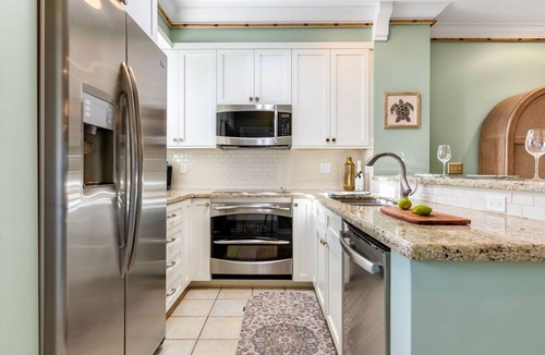 Bahama Village House | *BAHAMIAN BAMBOO @ THE ANNEX* Chic Home By Duval & Beach + LAST KEY SERVICES.