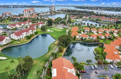 Isla del Sol Apartment | Bahia Del Mar 241