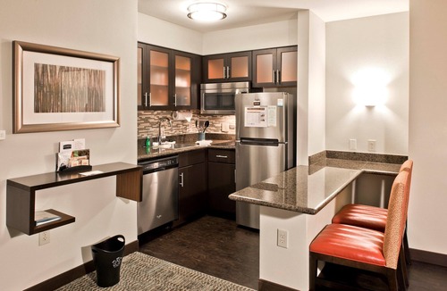 Ballantyne Apartment | Ballantyne Group Stay | Breakfast & Pool Included