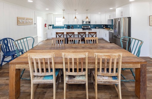 Sandbridge House | Barefoot Cottage- Pool- A Sandbridge Favorite!