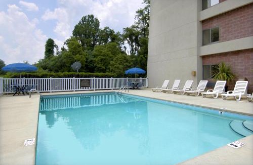 Cherokee Hotel | Bay Mountain Inn Cherokee Smoky Mountains