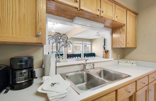Pensacola Beach Condo | 🌅Bay Views-Pool Front-Pet Friendly-Bayside Beach-1BR LaBahia 128🌅