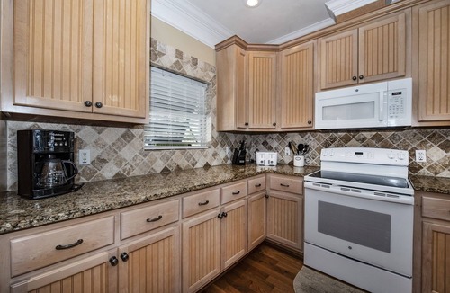 Panacea House | "Bayside Retreat" in Panacea FL.-Bay Front, Dock, 2 Large Porches, WiFi, No Pets