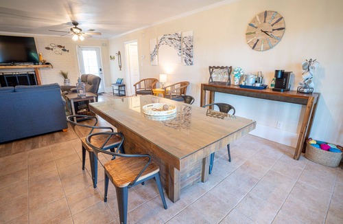 Magnolia Bluffs House | Bayside Retreat w/bay access! Dogs OK, Large Pond, Lots of Wildlife!
