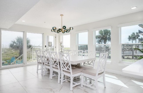 Jacksonville Beach Apartment | Be A Nomad - 7 Bedroom Beachfront House Jacksonville Beach Sleeps 14