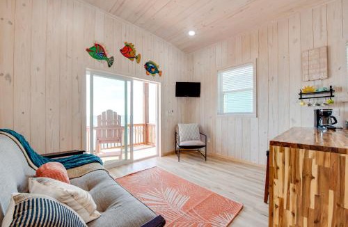 Carrabelle House | Beach and Dock Access Lanark Village Escape!