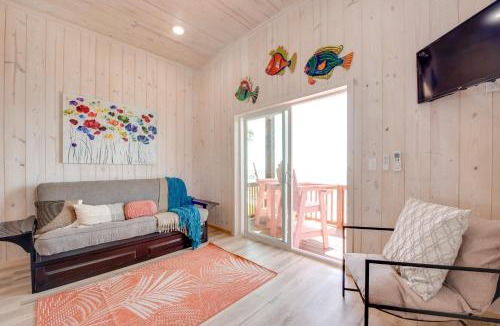 Carrabelle House | Beach and Dock Access Lanark Village Escape!