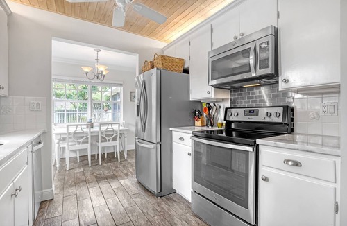 Singer Island House | Beach Bungalow on Singer Island - Steps to the Beach. Dog friendly!